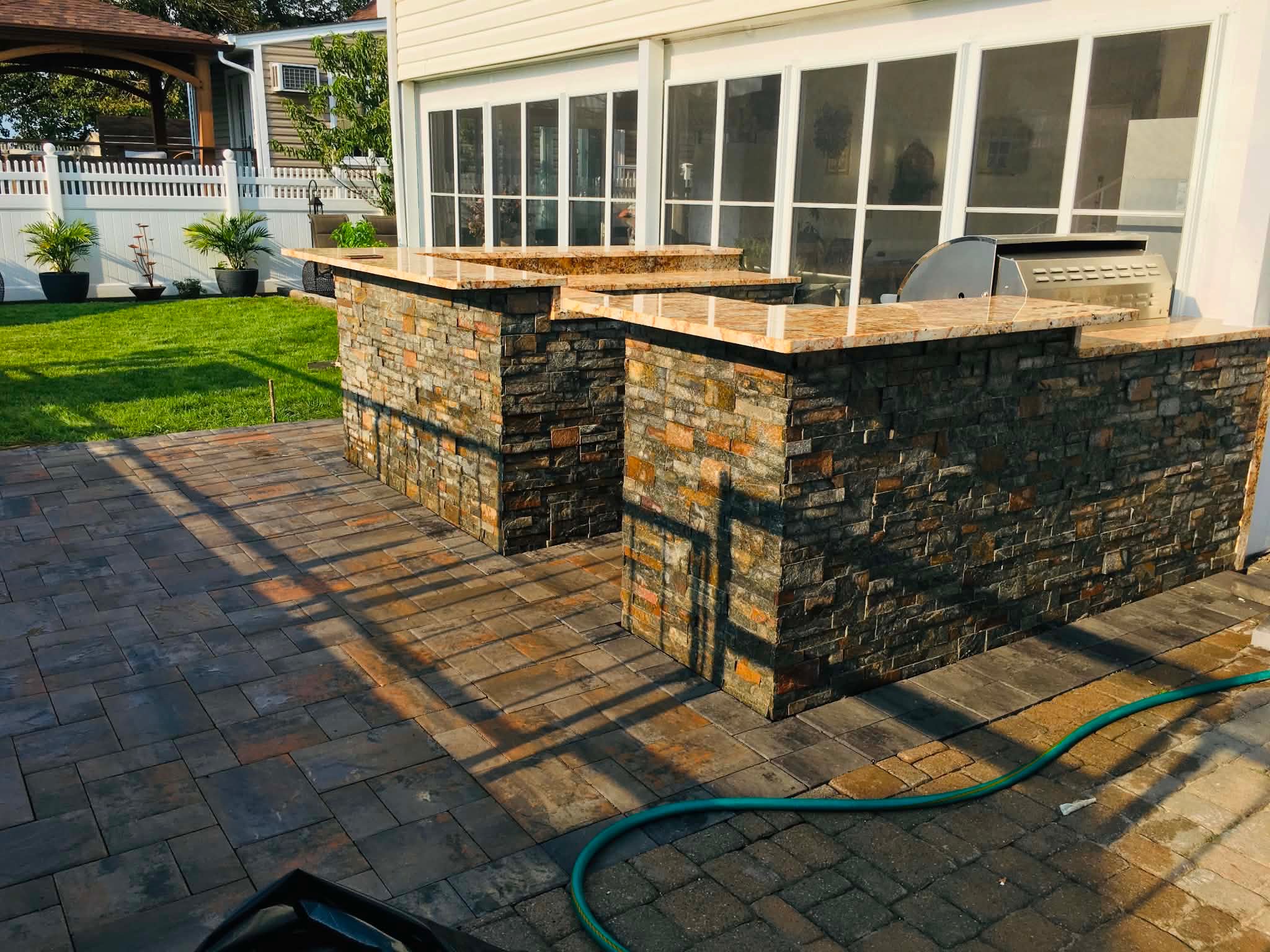 Mason setting brick by hand